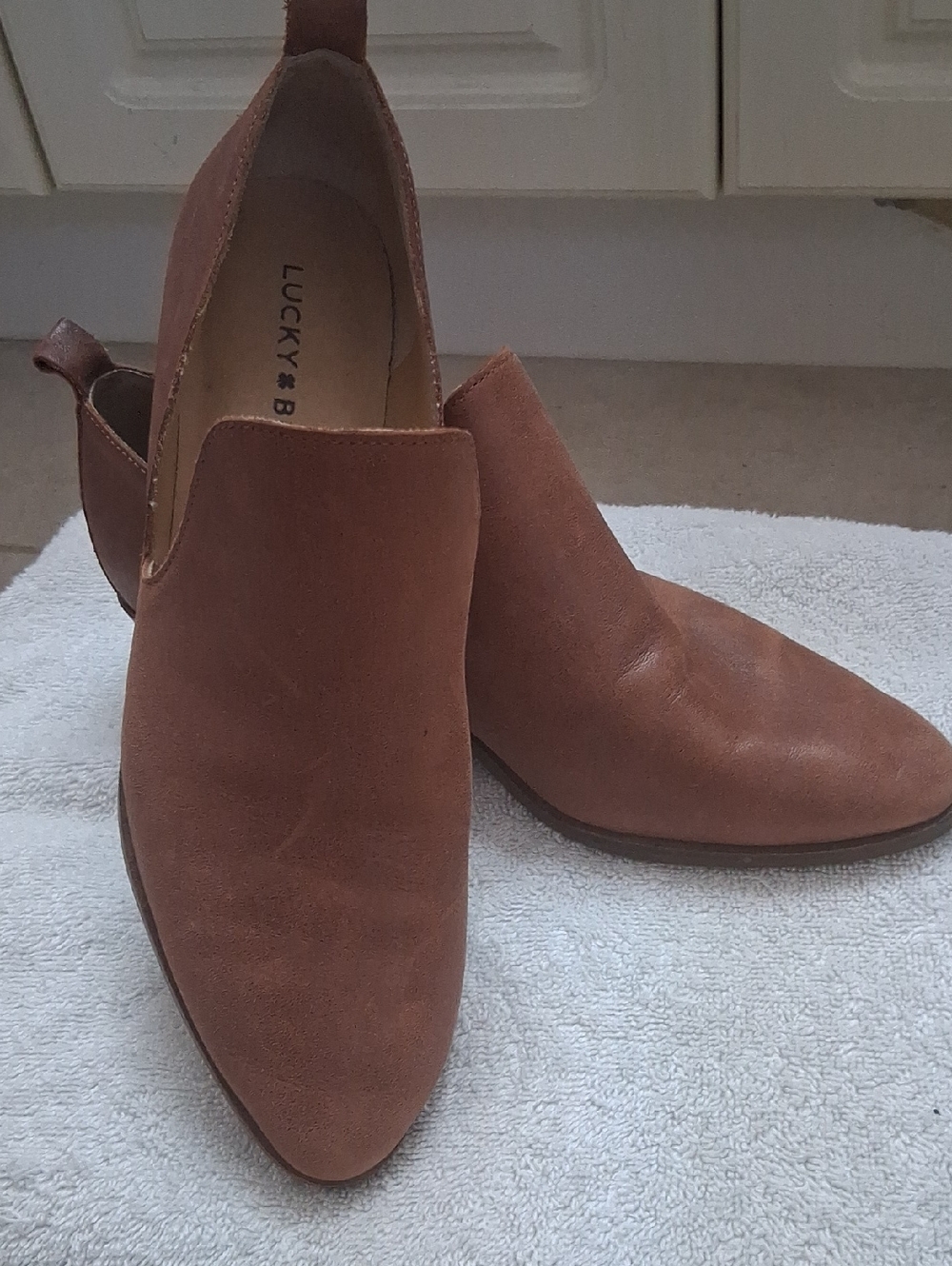 Lucky Brand Women's Tan Pointed Slip-On Ankle Booties